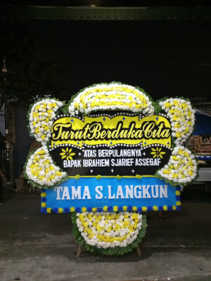 Papan Bunga Duka di Senen