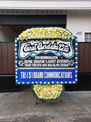 Papan Bunga Duka di Senen